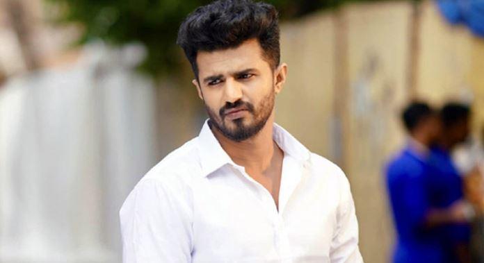 অভিনেতা